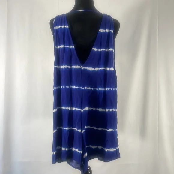 Blue, white Tie died jumper, shorts set onsie, Cover up, V neck,small - Picture 3 of 9